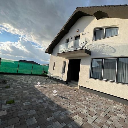 Casa Abiiani Hotel Oradea Ngoại thất bức ảnh