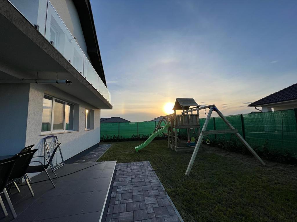 Casa Abiiani Hotel Oradea Ngoại thất bức ảnh