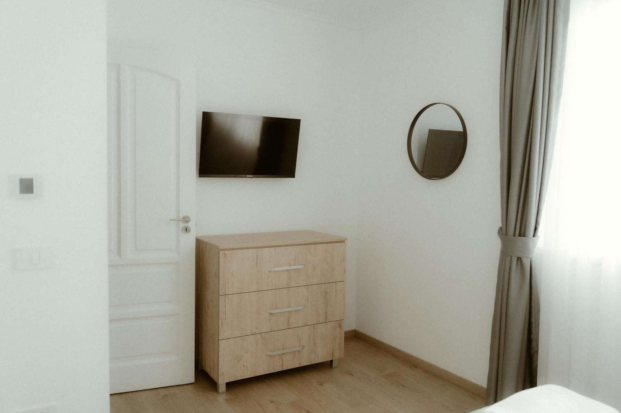 Casa Abiiani Hotel Oradea Ngoại thất bức ảnh