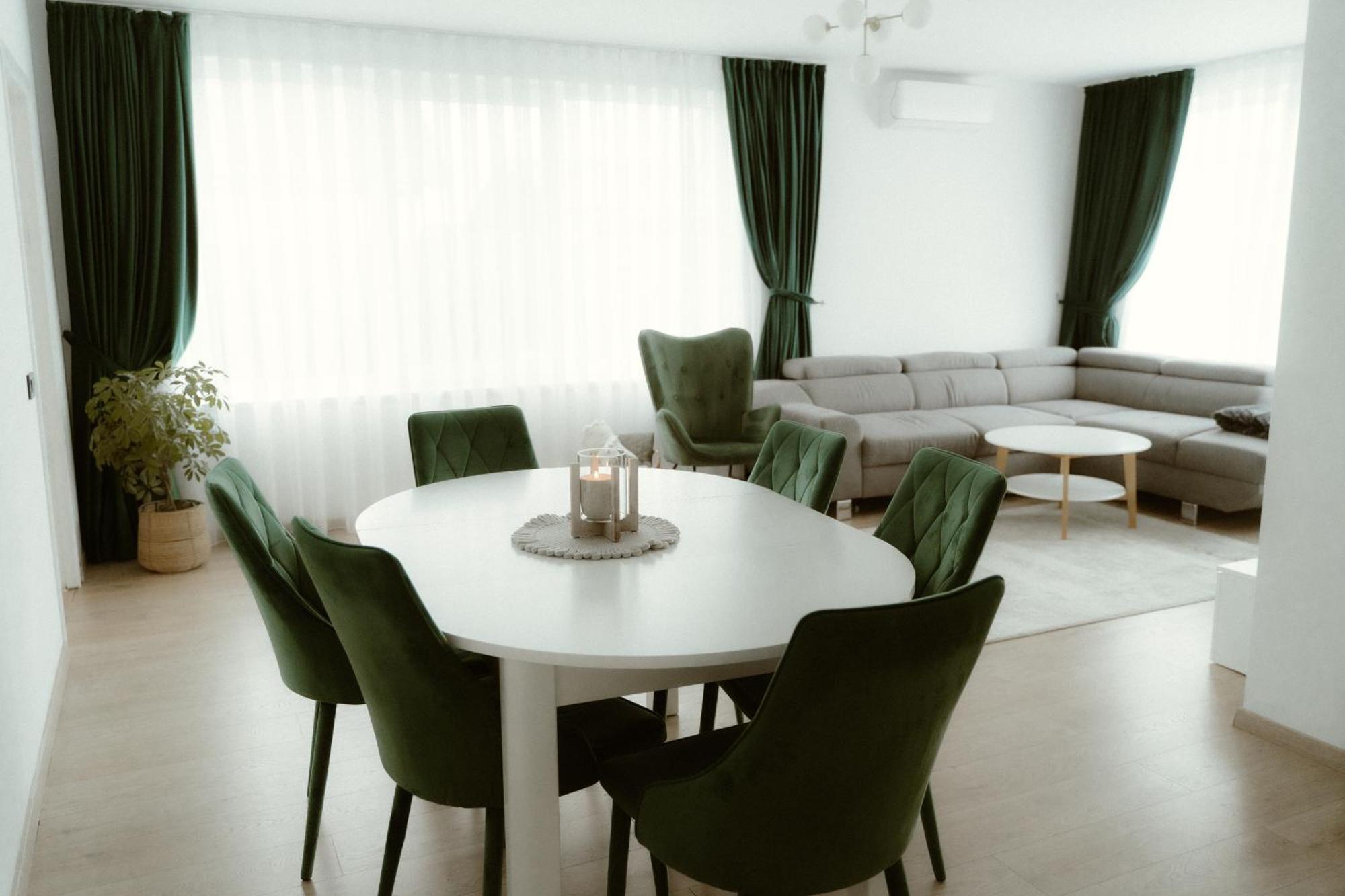 Casa Abiiani Hotel Oradea Ngoại thất bức ảnh